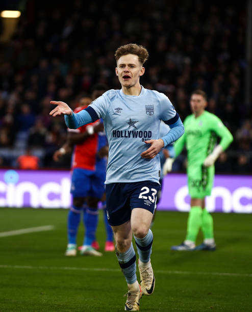 足球比赛的 足球比赛的